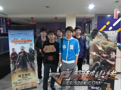 Zeka 是一个纯粹的外行。 Zeus 的标志性英雄 Shen 是纯粹的。 Hanwha Life Esports 4 vs 5 团队消灭了对手，赢得了第一场比赛。